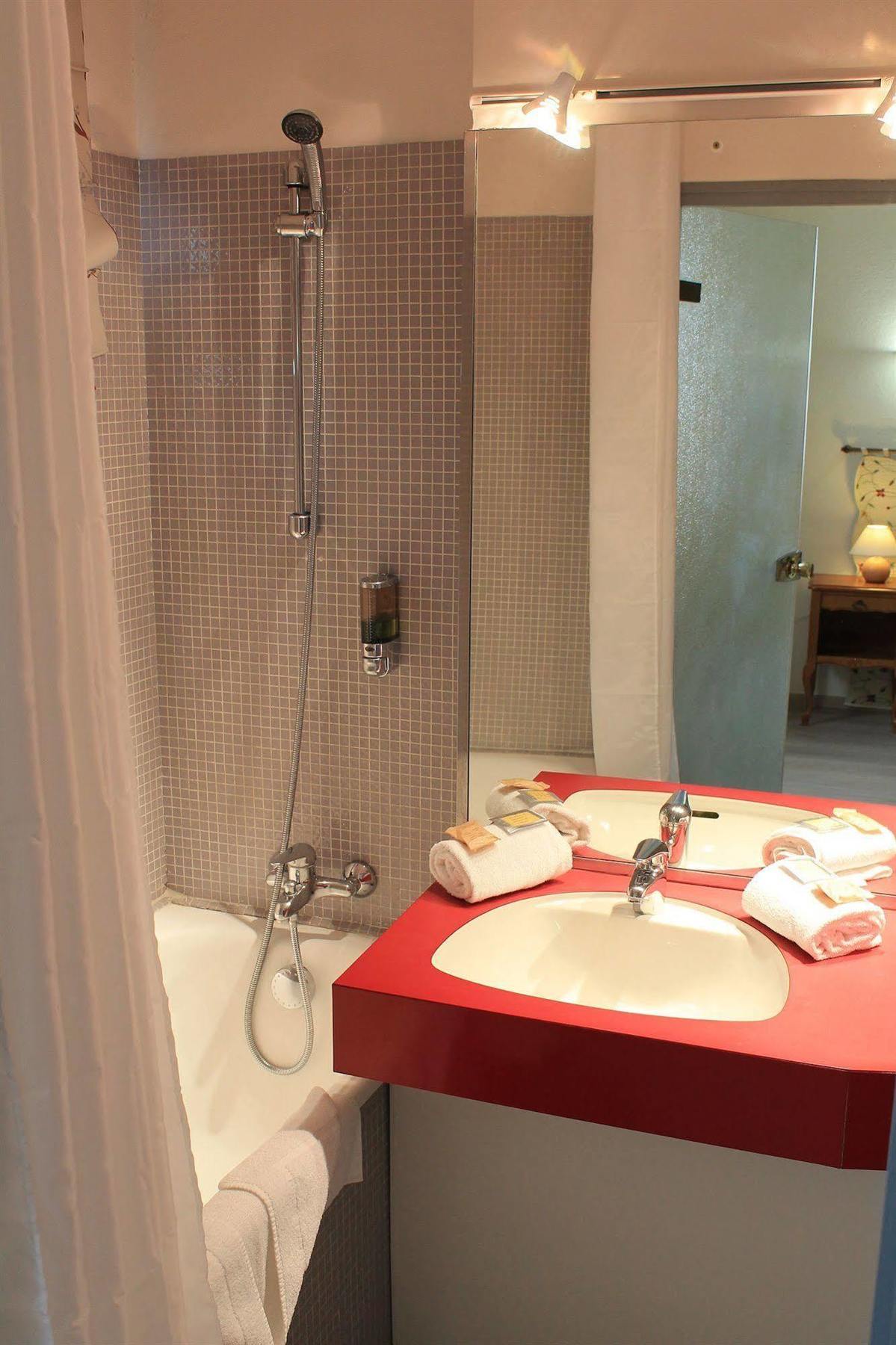 Le Cheval Blanc Hotel 3*