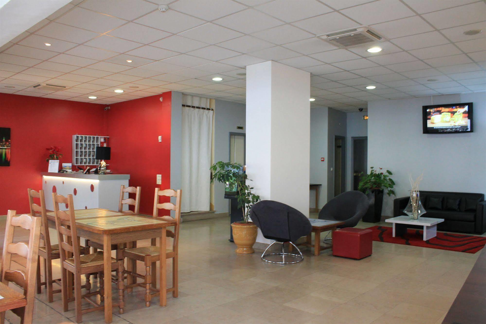 Le Cheval Blanc 3* Arles